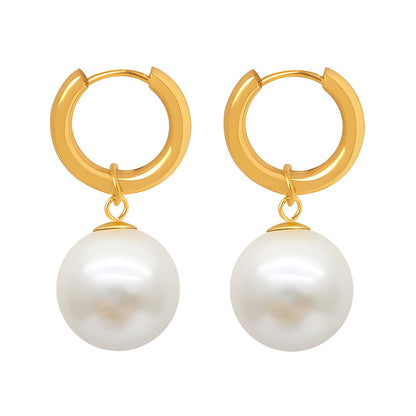 Clutch Your Pearls Earrings