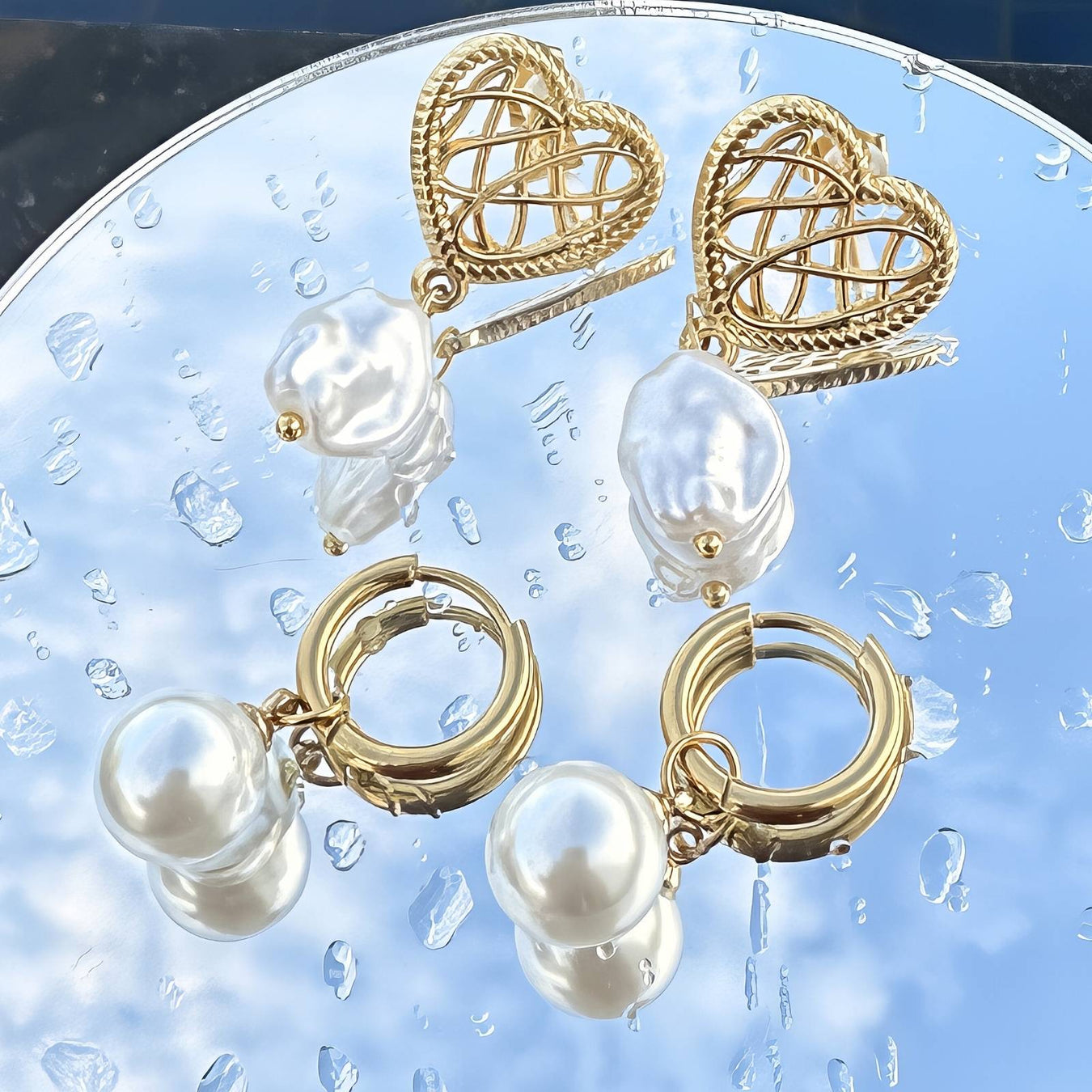 Clutch Your Pearls Earrings